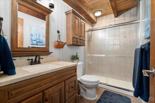 200 Old Log Lick Road, Winchester, KY 40391