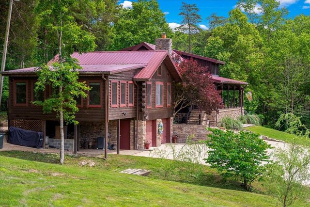 200 Old Log Lick Road, Winchester, KY 40391