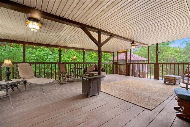 200 Old Log Lick Road, Winchester, KY 40391