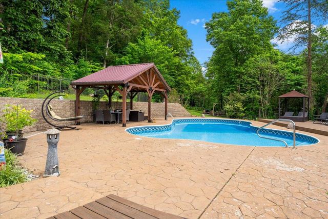 200 Old Log Lick Road, Winchester, KY 40391