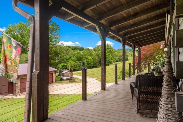 200 Old Log Lick Road, Winchester, KY 40391