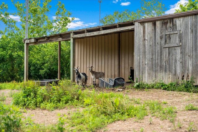 200 Old Log Lick Road, Winchester, KY 40391
