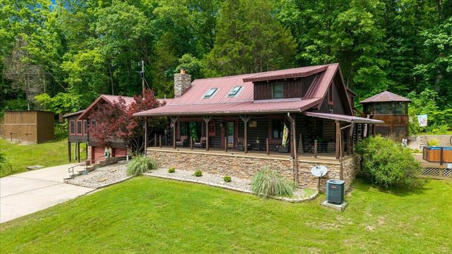 200 Old Log Lick Road, Winchester, KY 40391