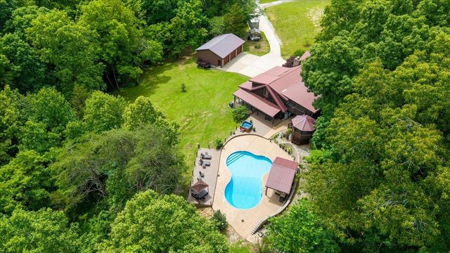 200 Old Log Lick Road, Winchester, KY 40391