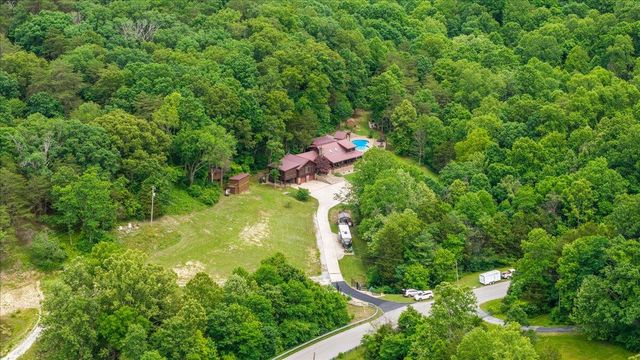 200 Old Log Lick Road, Winchester, KY 40391