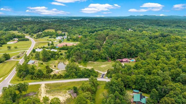 200 Old Log Lick Road, Winchester, KY 40391