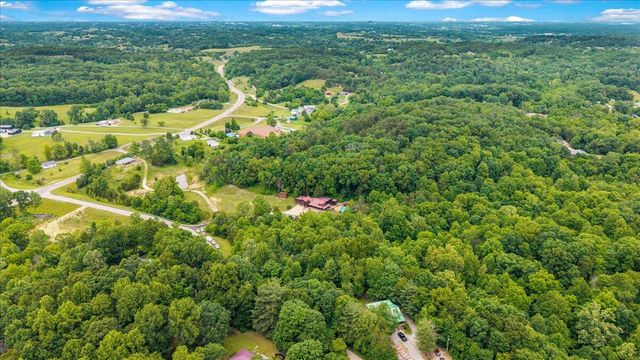 200 Old Log Lick Road, Winchester, KY 40391