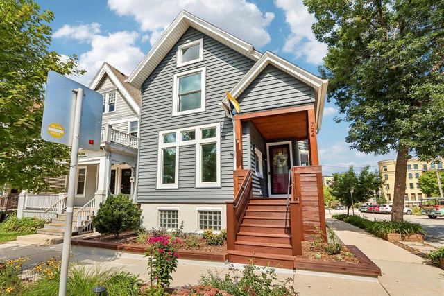 724 E Pearson STREET, Milwaukee, WI 53202