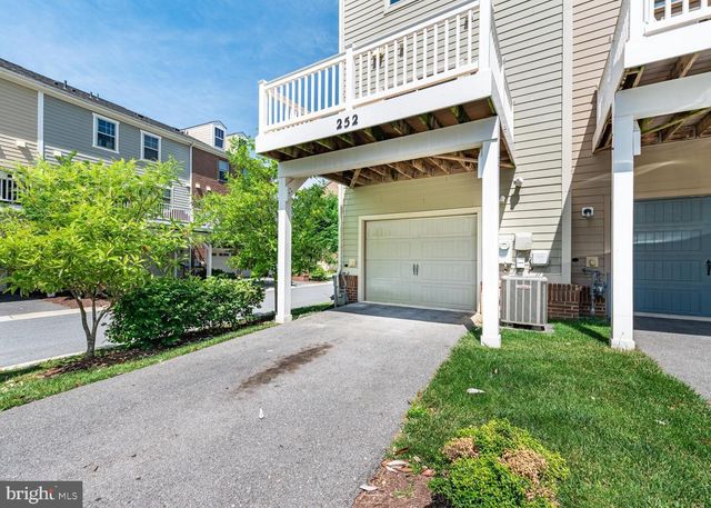 252 HEMINGWAY DR, Gaithersburg, MD 20878