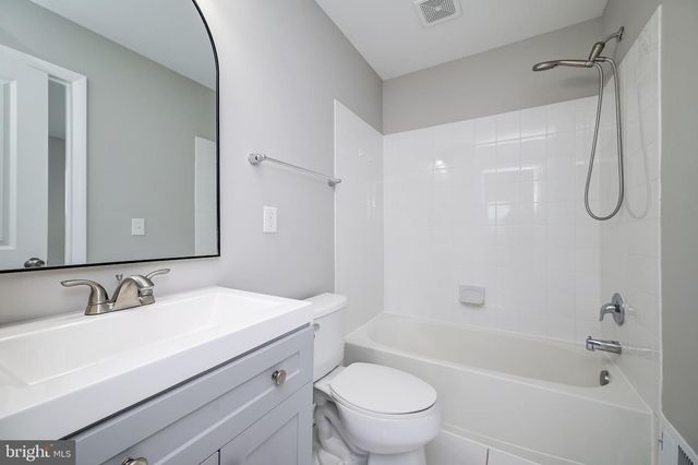 252 HEMINGWAY DR, Gaithersburg, MD 20878