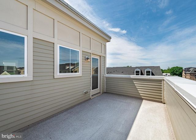 252 HEMINGWAY DR, Gaithersburg, MD 20878