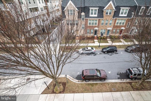 252 HEMINGWAY DR, Gaithersburg, MD 20878