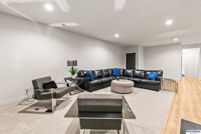 21060 Joseph Street, Elkhorn, NE 68022