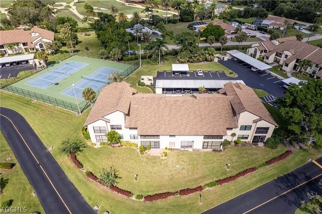 8504 Charter Club CIR 5, Fort Myers, FL 33919