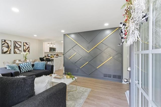 4015 Moffat Court, Decatur, GA 30035