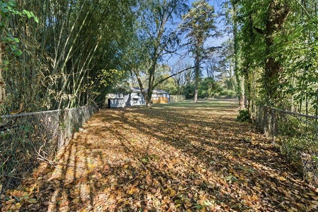 4015 Moffat Court, Decatur, GA 30035