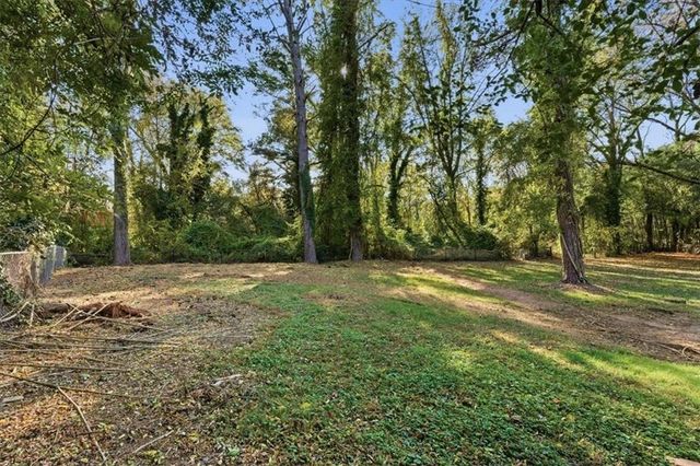 4015 Moffat Court, Decatur, GA 30035