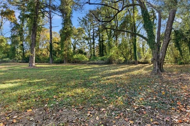 4015 Moffat Court, Decatur, GA 30035