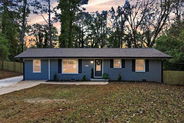 4015 Moffat Court, Decatur, GA 30035