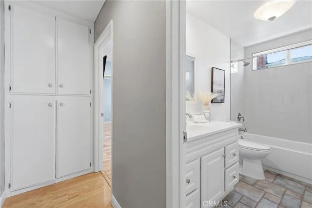 4956 E Holbrook, Anaheim Hills, CA 92807