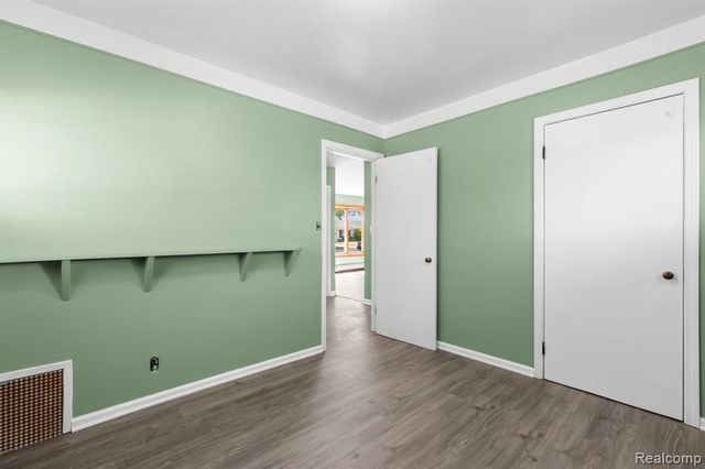 25615 Miracle Drive, Madison Heights, MI 48071