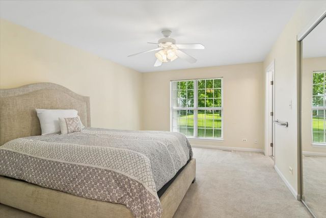 501 Grosse Pointe Circle, Vernon Hills, IL 60061