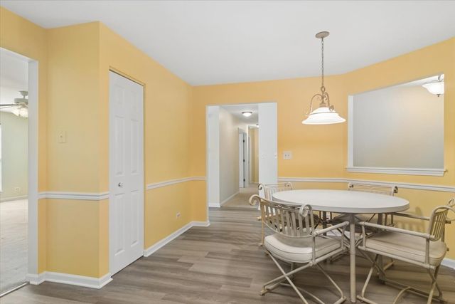 501 Grosse Pointe Circle, Vernon Hills, IL 60061