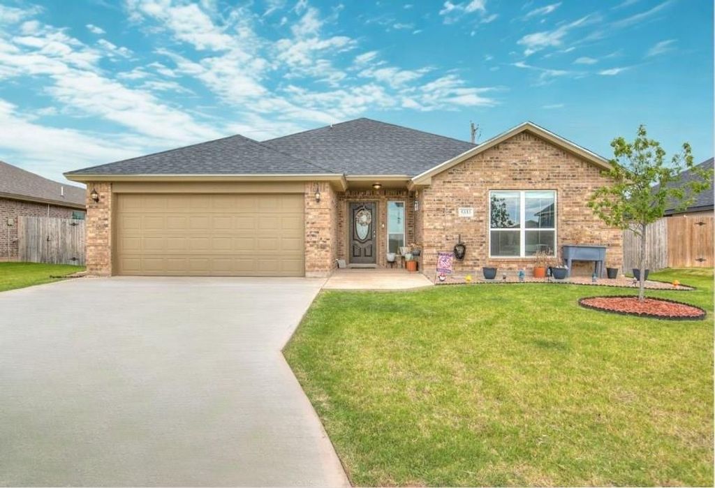 Image 1 of property listing at 5333 Coral Way, San Angelo, TX 76904