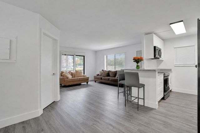 545 TRACE Circle 101, Deerfield Beach, FL 33441