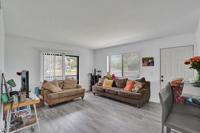 545 TRACE Circle 101, Deerfield Beach, FL 33441