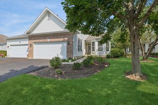 350 Woodhill Drive, Carol Stream, IL 60188