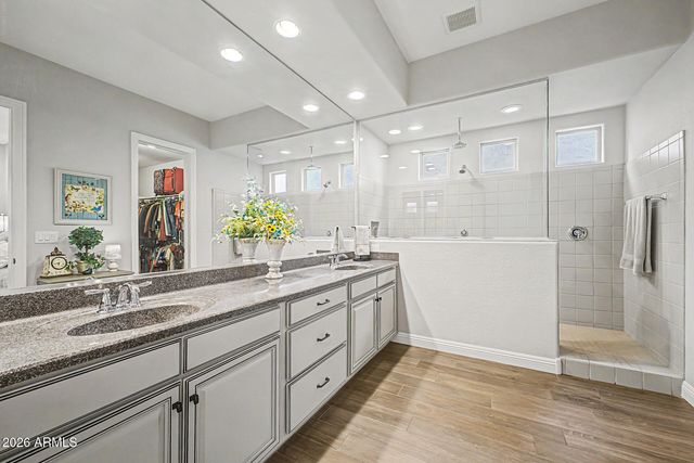 9847 W JESSIE Lane, Peoria, AZ 85383