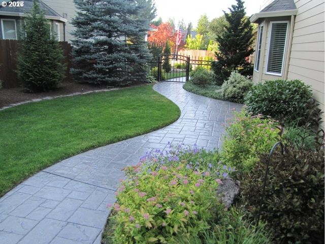 913 Nw 146TH St, Vancouver, WA 98685