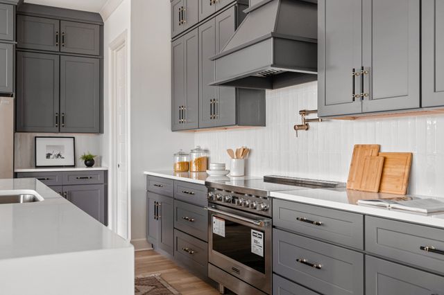 1037 Mitchell Rd B, Nashville, TN 37206