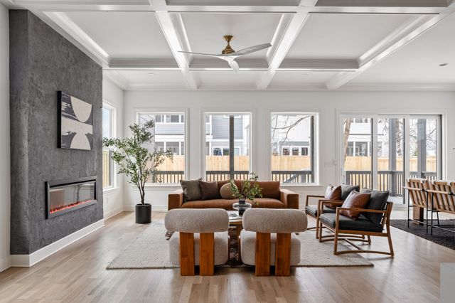 1037 Mitchell Rd B, Nashville, TN 37206