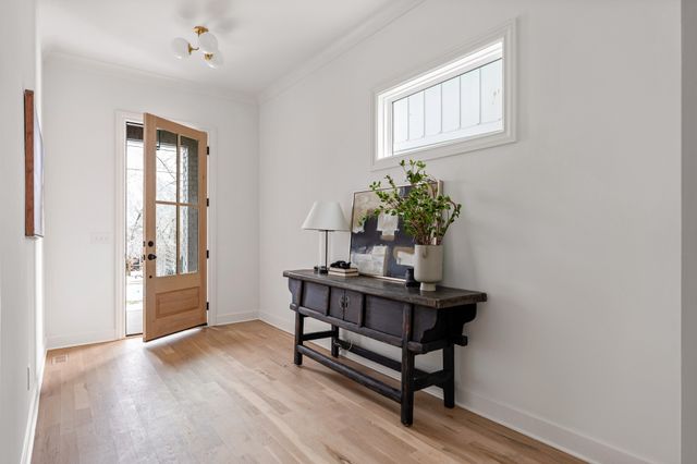 1037 Mitchell Rd B, Nashville, TN 37206