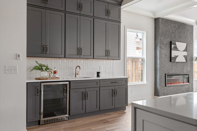 1037 Mitchell Rd B, Nashville, TN 37206