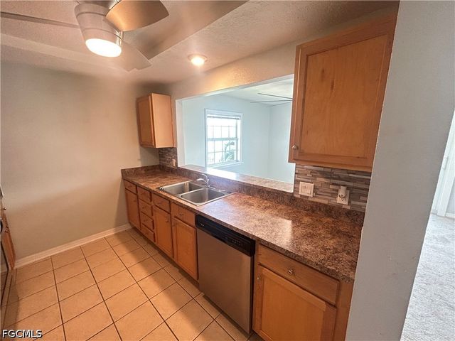 3338 N Key DR 4, North Fort Myers, FL 33903