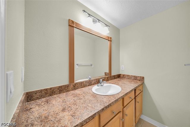3338 N Key DR 4, North Fort Myers, FL 33903