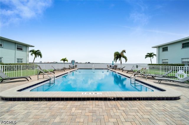 3338 N Key DR 4, North Fort Myers, FL 33903