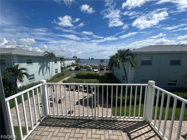 3338 N Key DR 4, North Fort Myers, FL 33903