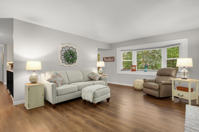 9943 Morris Road, Bloomington, MN 55437