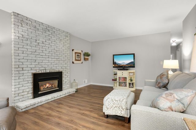9943 Morris Road, Bloomington, MN 55437