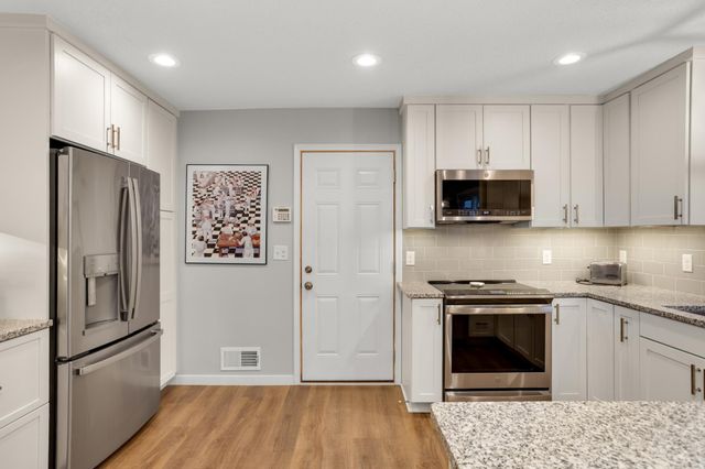 9943 Morris Road, Bloomington, MN 55437
