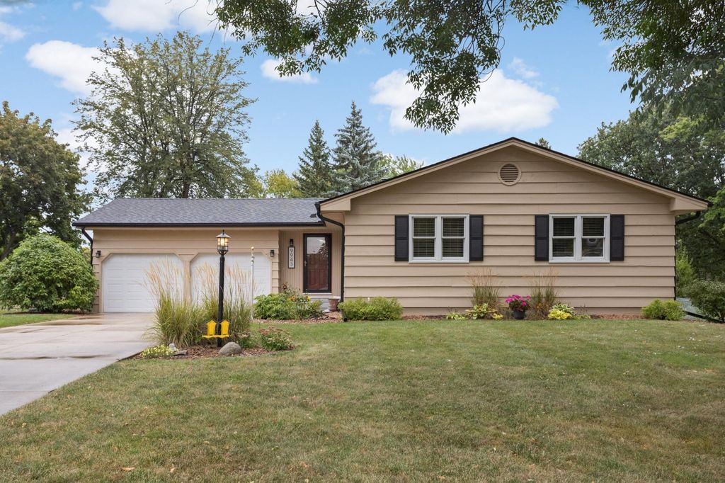 9943 Morris Road, Bloomington, MN 55437 — exterior