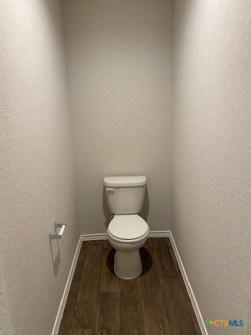 868 Margay Loop, Seguin, TX 78155