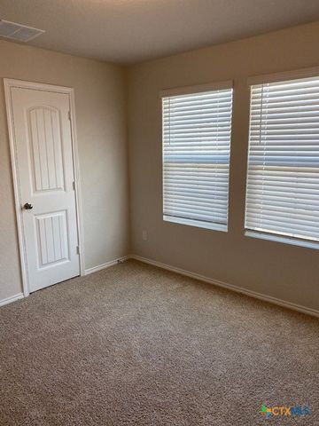 868 Margay Loop, Seguin, TX 78155