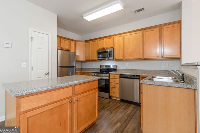 1000 Pierce Brennen Drive, Lawrenceville, GA 30043