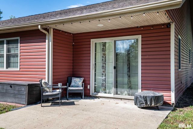 307 Noah Lane, Carterville, IL 62918