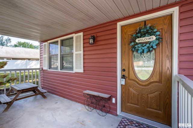 307 Noah Lane, Carterville, IL 62918